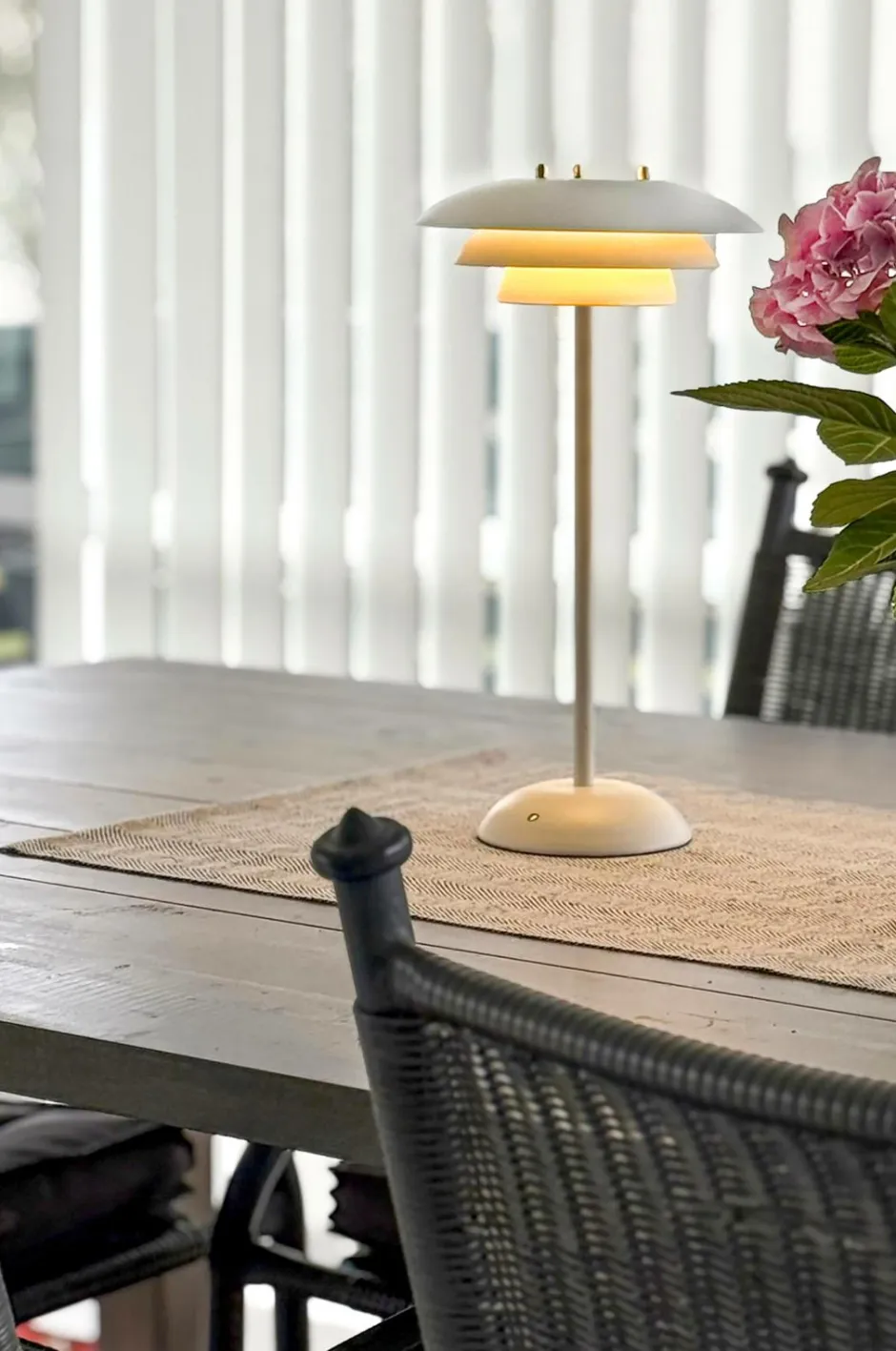 Aneta Lighting Bordlampe Epsilon recharge^ Genopladelige Lamper