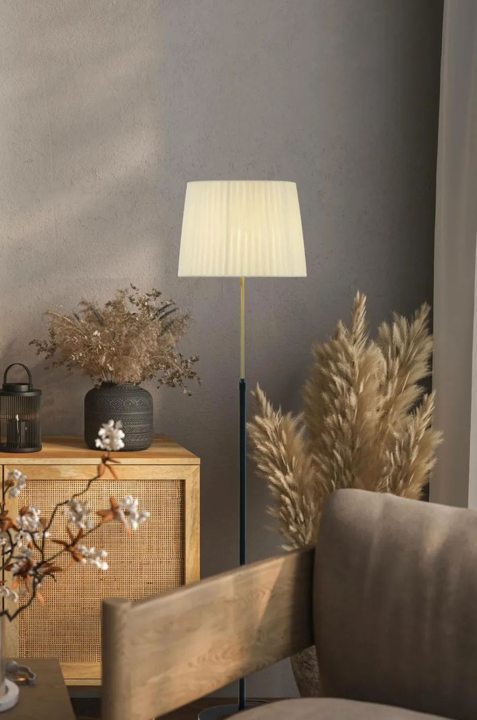 Aneta Lighting Gulvlampe Ezai^ Gulvlamper