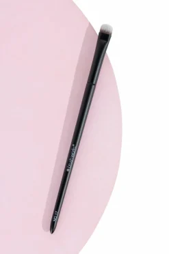 Brushworks No. 17 Carving Brush^ Makeupbørster