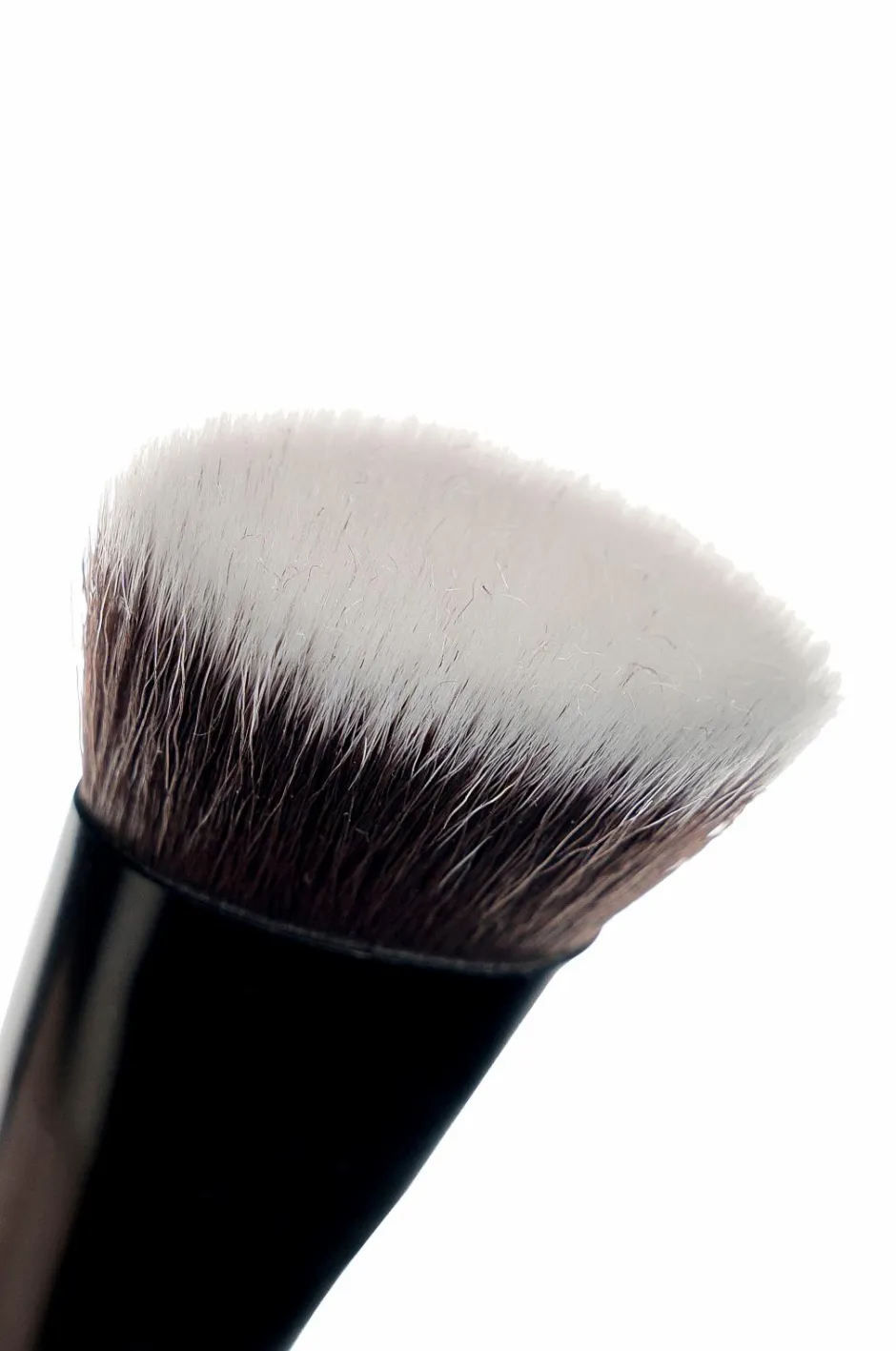 Brushworks No. 11 Flat Top Contour Brush^ Makeupbørster