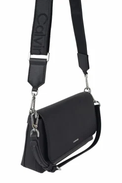 Calvin Klein Taske CK Must Convertible Shoulder Bag^Dame Tasker