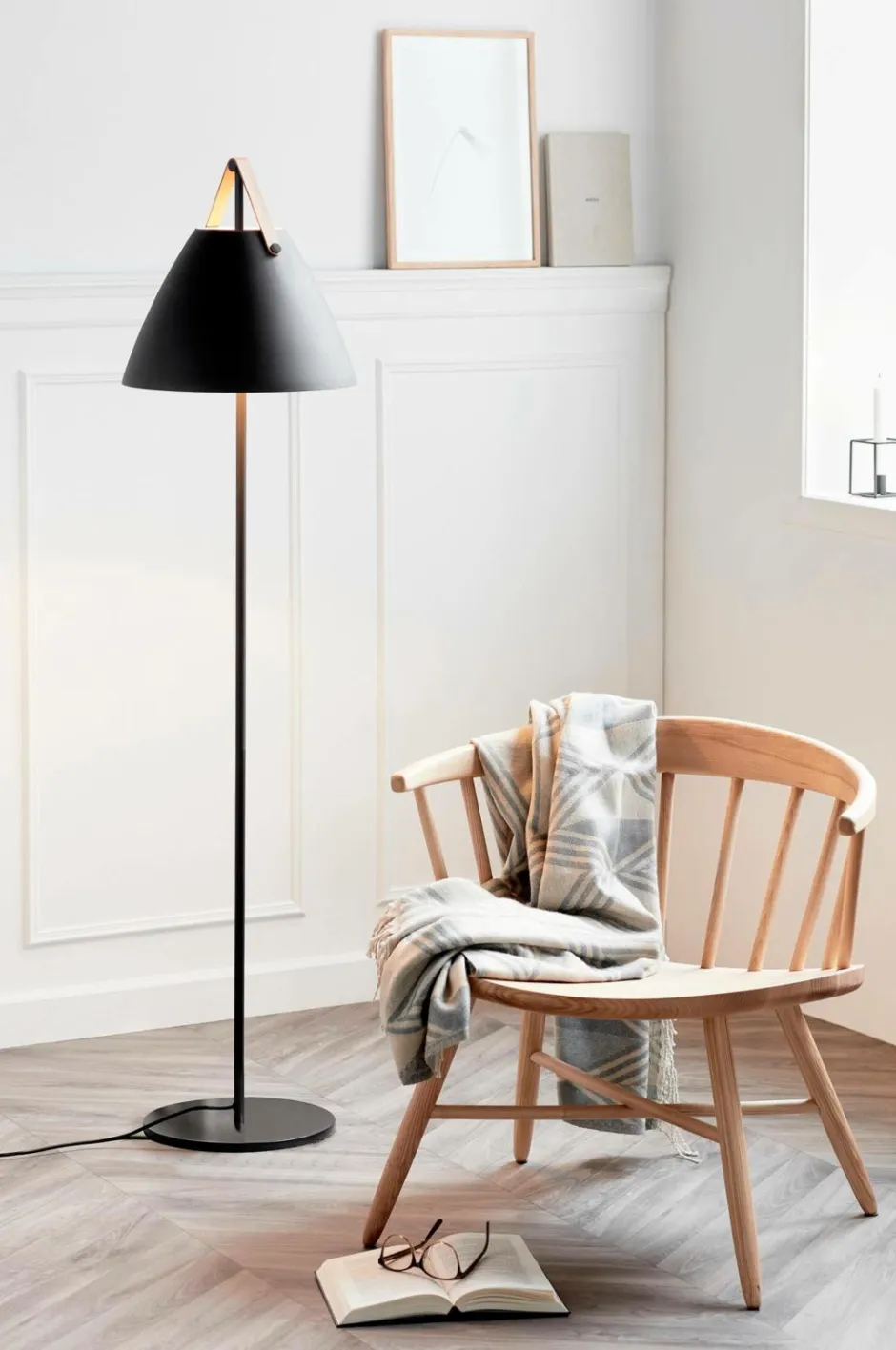 Design For The People Gulvlampe Strap^ Gulvlamper