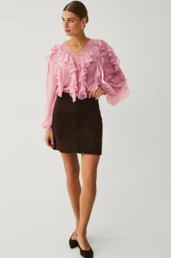 Outlet Collection Bluse med volanter Dame Skjorter & Bluser
