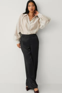 Hot Collection Gennemsigtig bluse med v-hals Dame Skjorter & Bluser