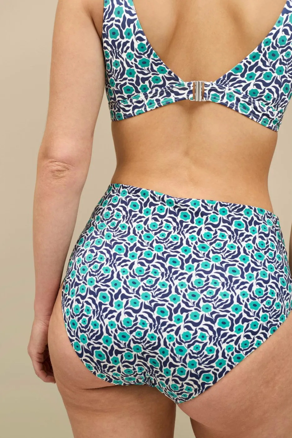 Outlet Collection Høj, helt foret bikinitrusse Dame Badetøj|Badetøj