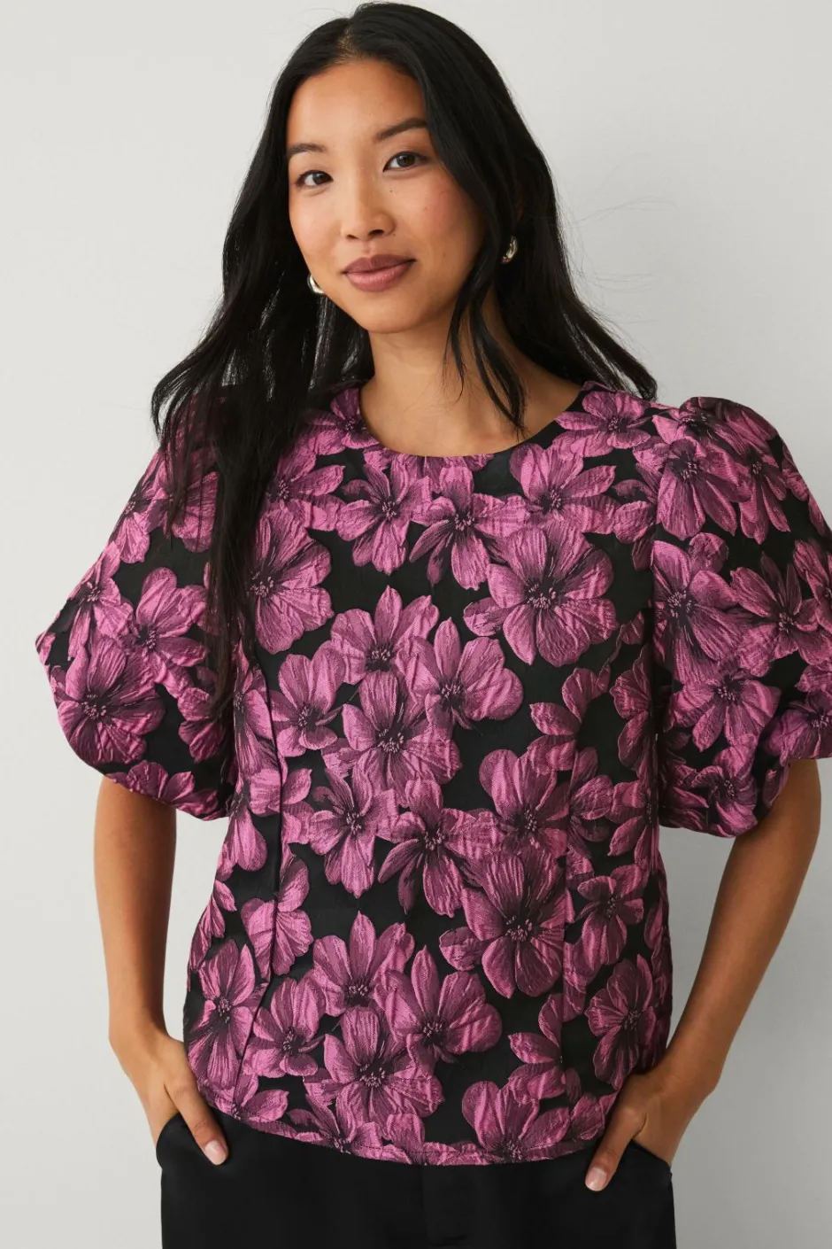 Ellos Collection Jacquardvævet bluse med pufærmer^Dame Skjorter & Bluser