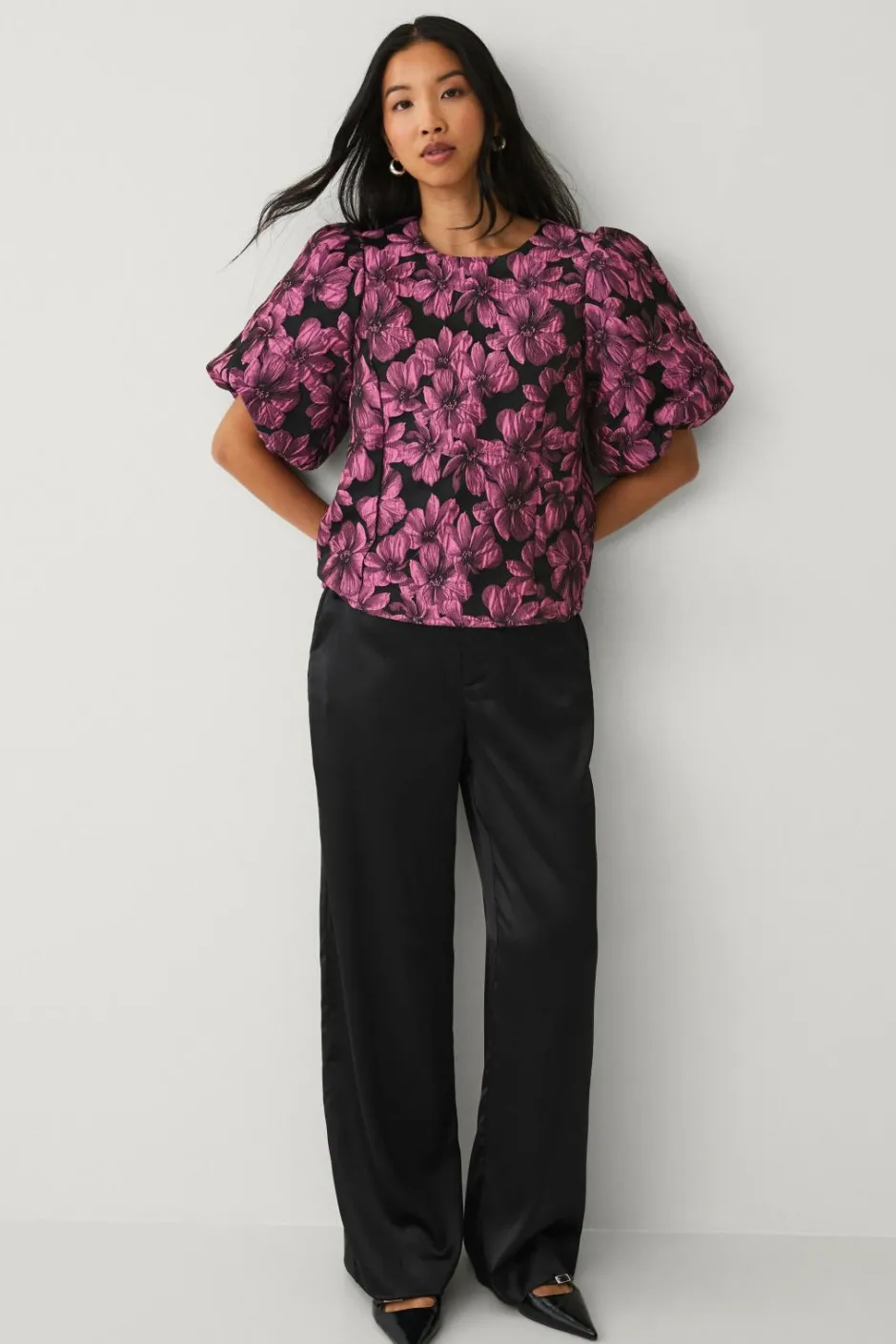 Ellos Collection Jacquardvævet bluse med pufærmer^Dame Skjorter & Bluser