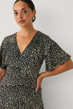 Collection Kjole i satin Dame Kjoler