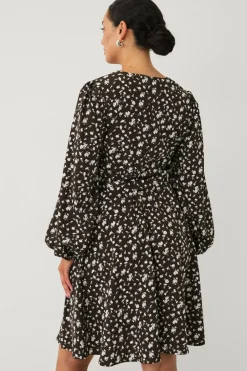 Outlet Collection Kjole med slips Dame Kjoler