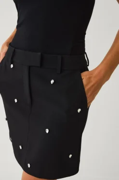 Best Collection Kort skræddersyet kjole med rhinstene Dame Nederdele