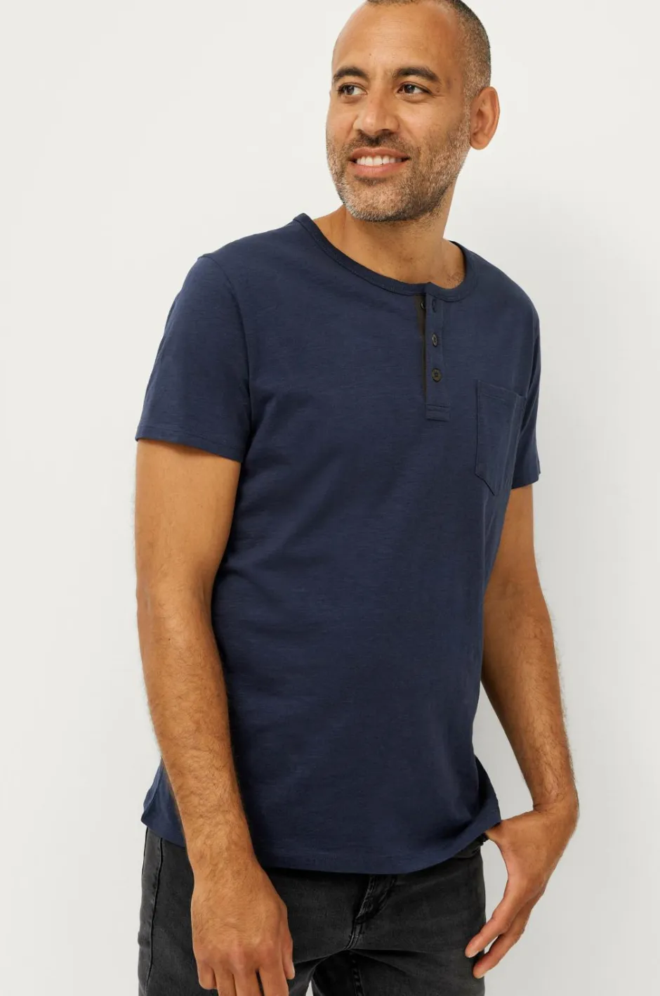 Outlet Collection T-shirt Tom Basistøj