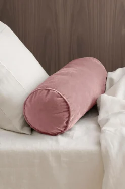 Ellos Home Pølsepude Nora Cylinder i velour^ Pyntepuder & Betræk