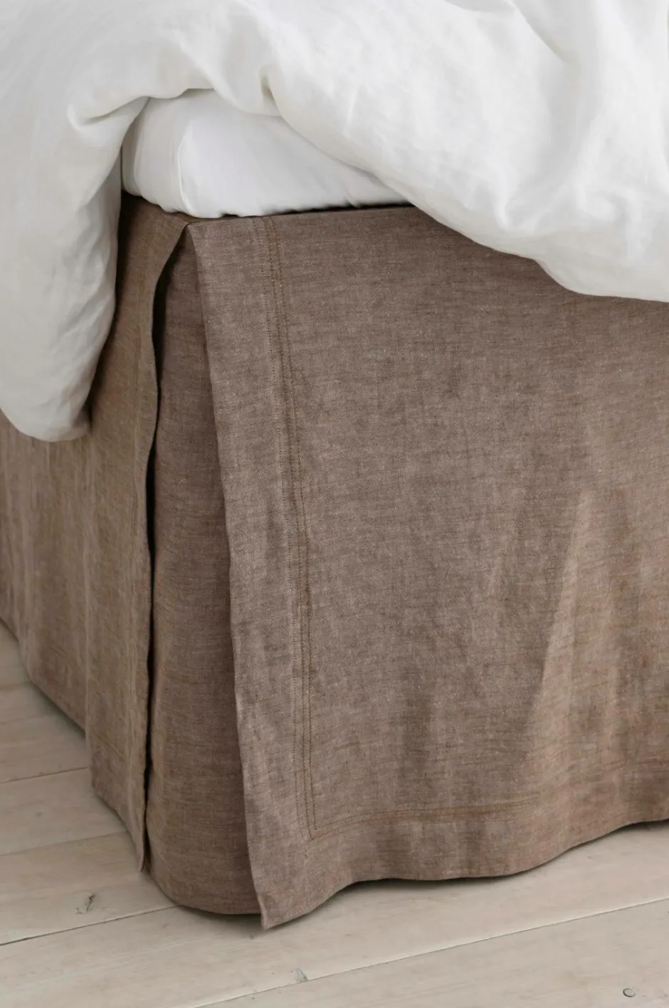 Discount Home Sengekappe Elmira i vasket hør 60 cm Sengekapper