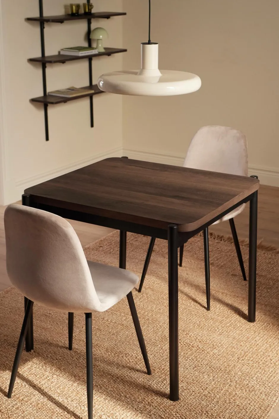 Ellos Home Spisebordssæt Gilda 2 Stolar, 75x85 cm^ Spisegrupper