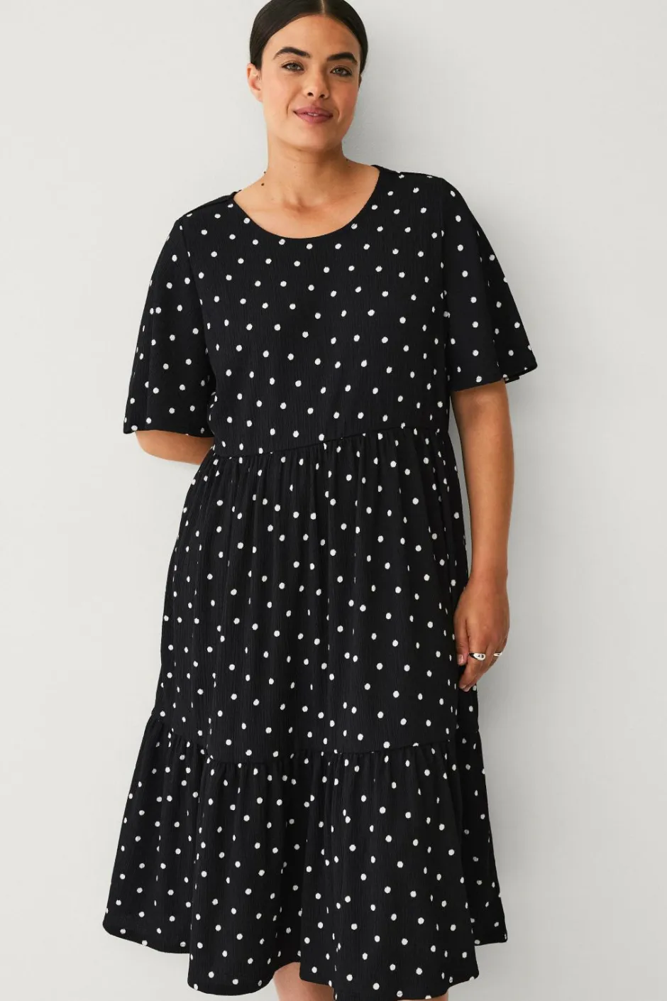 Ellos Plus collection Kjole med flæser^Dame Kjoler