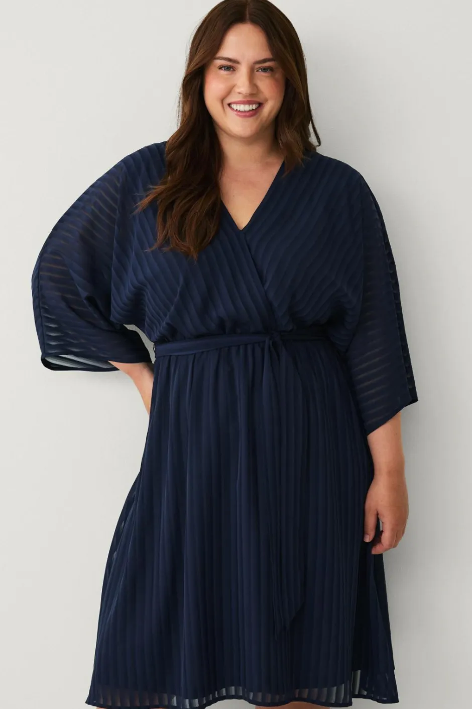 Ellos Plus collection Kjole med V-hals^Dame Kjoler