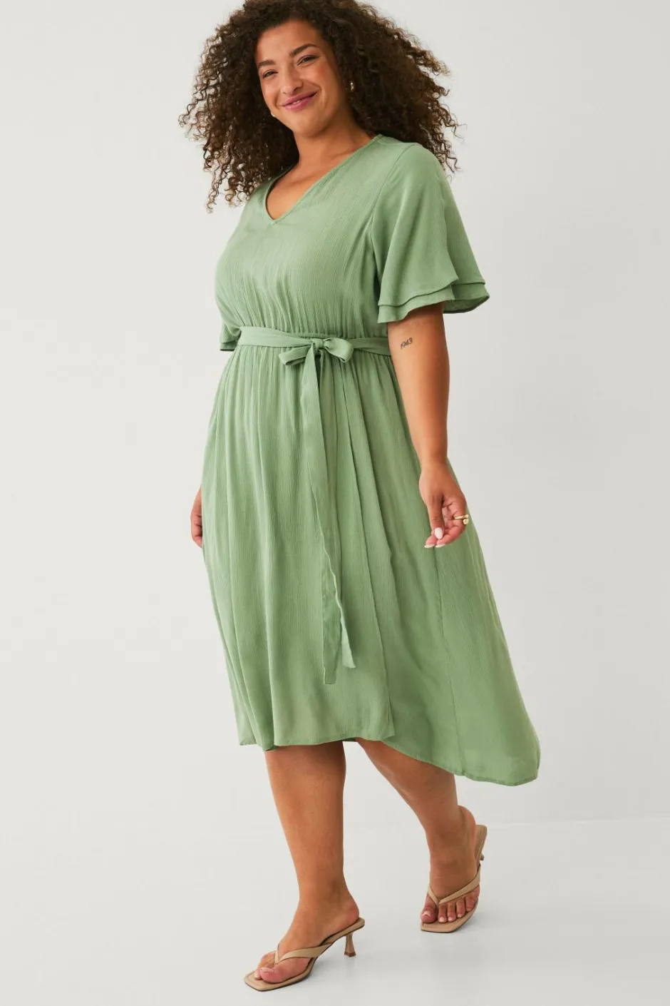 Plus collection Kjole med korte ærmer Dame Kjoler