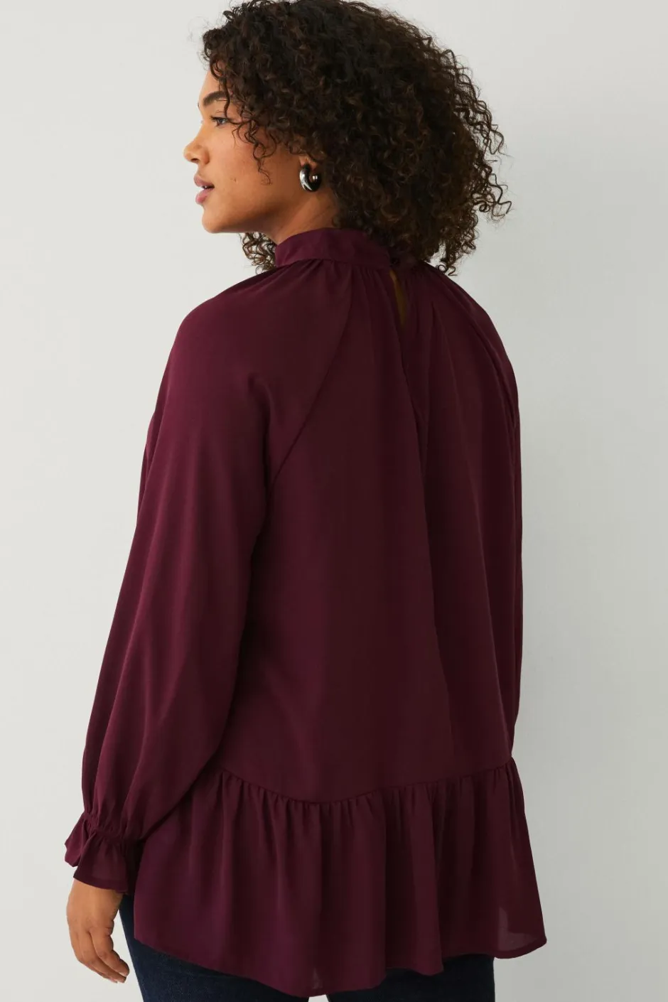 Sale Plus collection Chiffonbluse med flæser Dame Skjorter & Bluser