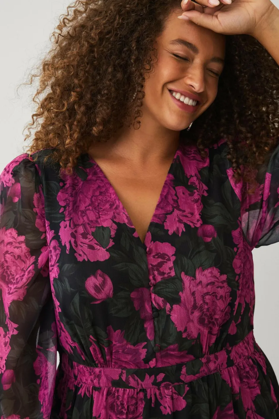 Ellos Plus collection Kjole i chiffon med ballonærme^Dame Kjoler