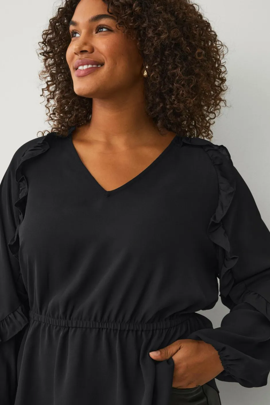 Ellos Plus collection Bluse med volanter^Dame Skjorter & Bluser