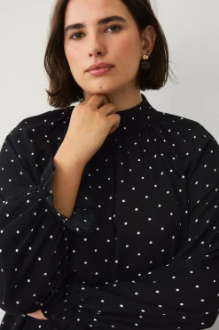 Plus collection Chiffonbluse med flæser Dame Skjorter & Bluser