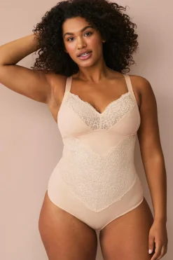 Sale Plus collection Shapingbody med blondedetaljer - medium støtte Dame Shaping