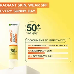 Garnier Vitamin C* Glow-Boosting Daily UV Fluid SPF50+ For Dull Skin Invisible 40 Ml^ Ansigtspleje|Ansigtspleje