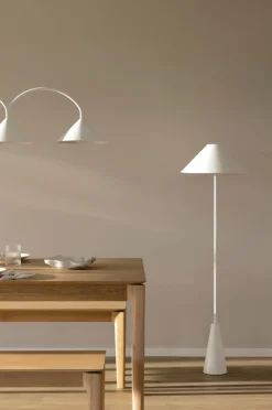 Globen Lighting Gulvlampe Cannes^ Gulvlamper