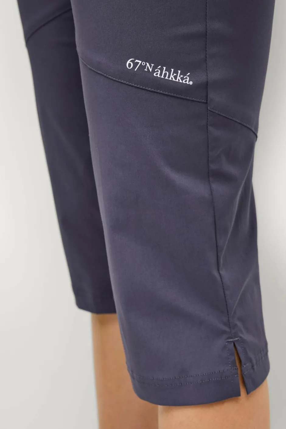 Áhkká Trekkingbukser Lightweight Trekking Capri^Dame Overtøj|Overtøj