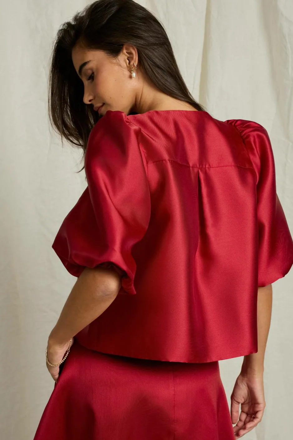 Joelle Bolero-bluse i satin^Dame Skjorter & Bluser