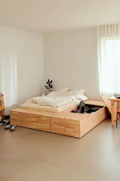 Sale Basement Seng Senge & Madrasser