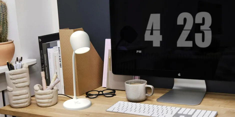 Discount LED-lampe/højttaler/Qi Ellie Bordlamper