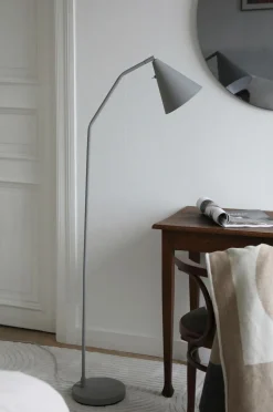 Markslöjd Gulvlampe Funil 3-Step LED^ Gulvlamper