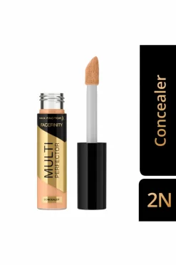 Hot Facefinity Multi-Perfector Concealer Ansigt