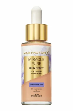 Max Factor Miracle Pure Serum Foundation^ Ansigt