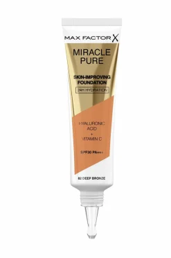 Hot Miracle Pure Foundation 30 ml Ansigt
