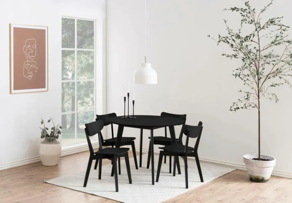 NORDFORM Roxby spisebordssæt med bord og 4 stole, 105x105x76 cm^ Spisegrupper