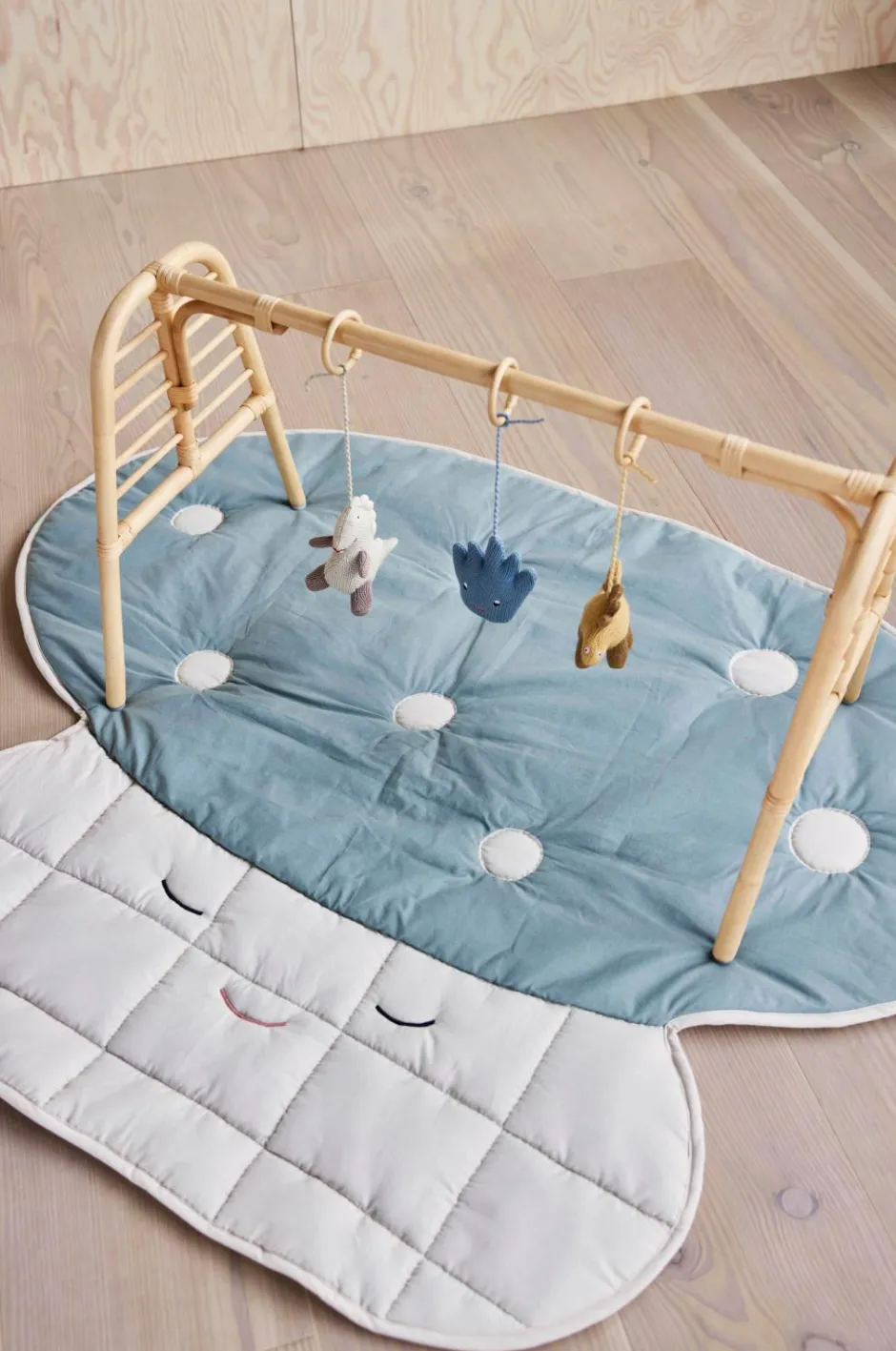 OYOY Living Design Mini Activity Play Gym Nana^Børn Babylegetøj