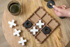 Present Time Tic Tac Toe^ Pynteting