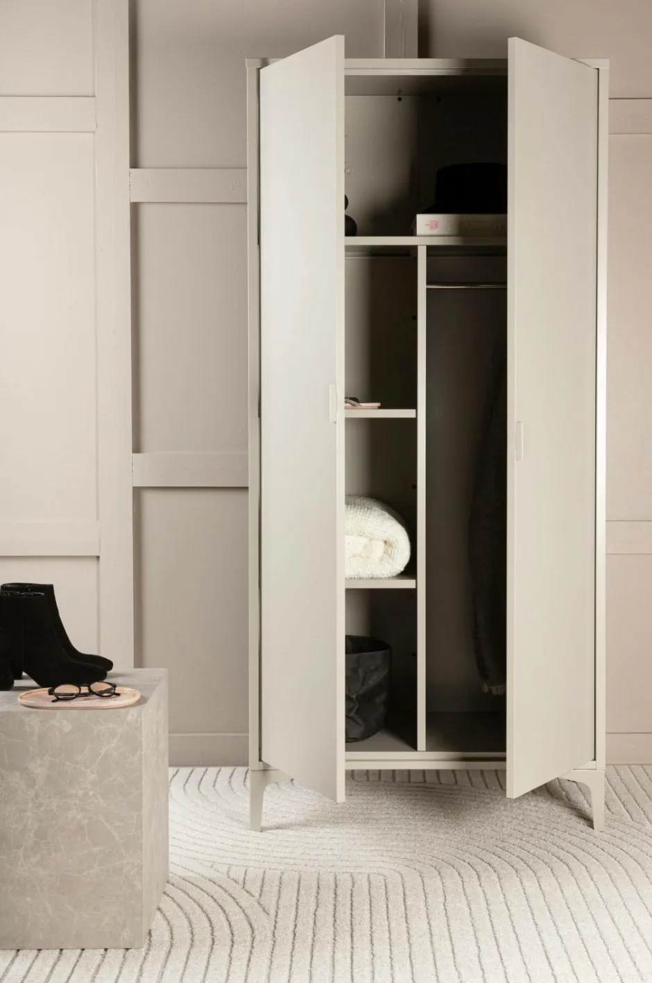 Venture Home Piring Garderobeskab^ Garderobeskabe