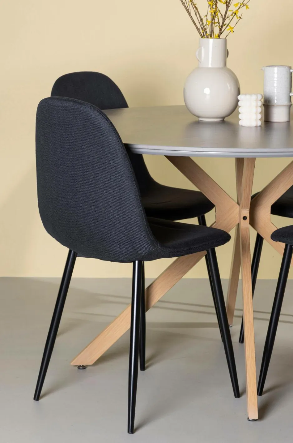 Best Spisegruppe Piazza og stolene Polar Spisegrupper