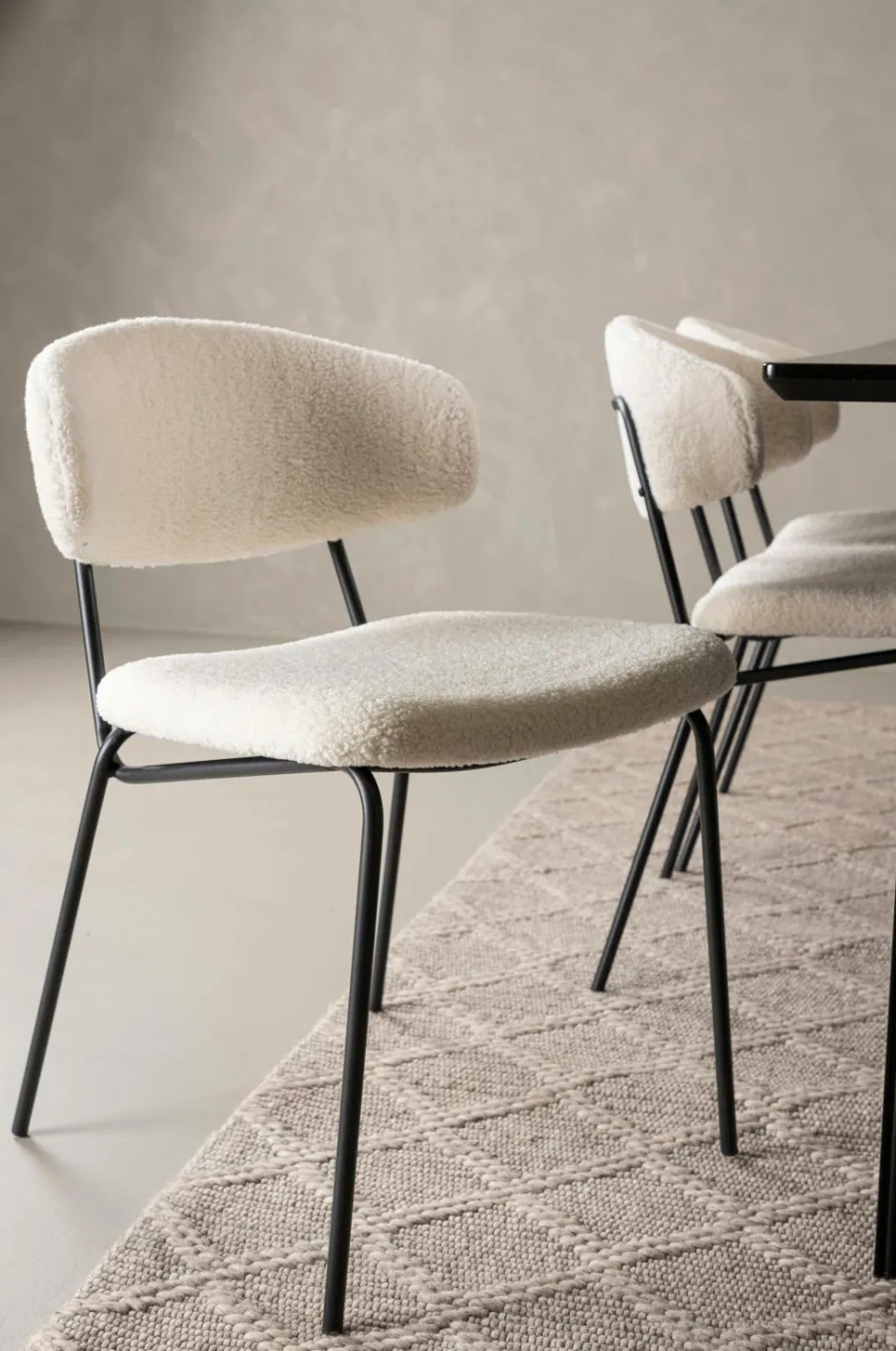 New Spisegruppe Vail med 6 stole Chico Spisegrupper