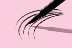 Outlet Breakup Proof Liquid Eyeliner Øjne