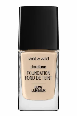 Clearance Photo Focus Dewy Foundation Ansigt