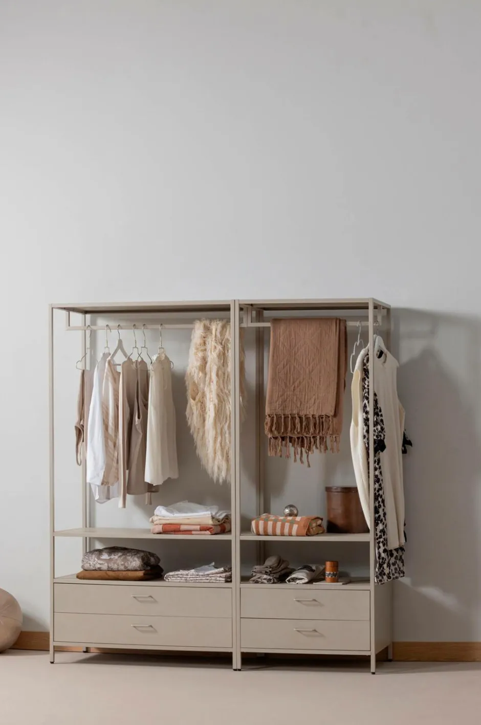 WOOOD Ferris Åben garderobe^ Garderobeskabe